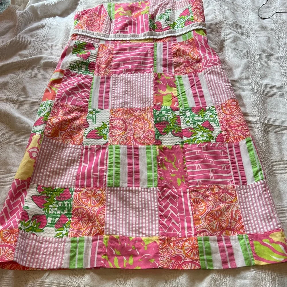 Lilly Pulitzer size 2 beautiful patchwork dress - Picture 2 of 5